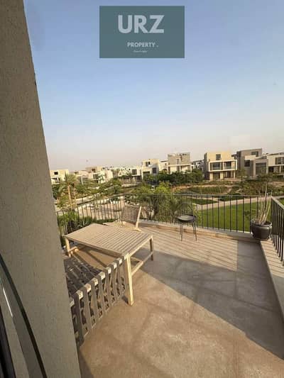 3-bedroom apartment with nanny room in a prime location in New Cairo Tagamoa 6 at early phase price with installments minutes from Hyde Park Zed E