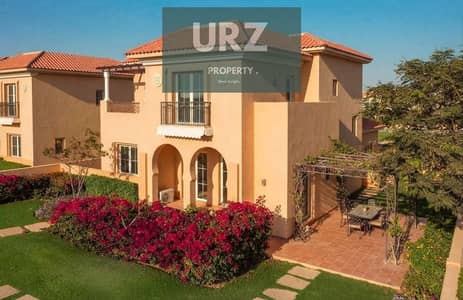 200 sqm corner townhouse in Hyde Park New Cairo with 10 year installments in a villa only phase on 90th Street minutes from AUC
