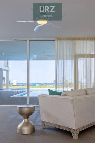 With a 3.5 million down payment you'll own a townhouse villa with a fantastic view next to La Vista near Hacienda and South Mid Seazen