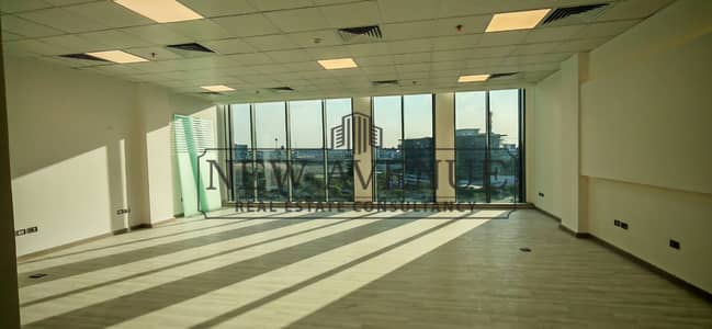 مكتب 96 متر ايجار في كايرو فيستيفال متشطب مع التكيفات Cairo Festival City New Cairo