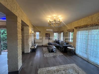 Prime Type E2 Villa with Main Garden View, Gym and Multiple Living Areas in Hyde Park
