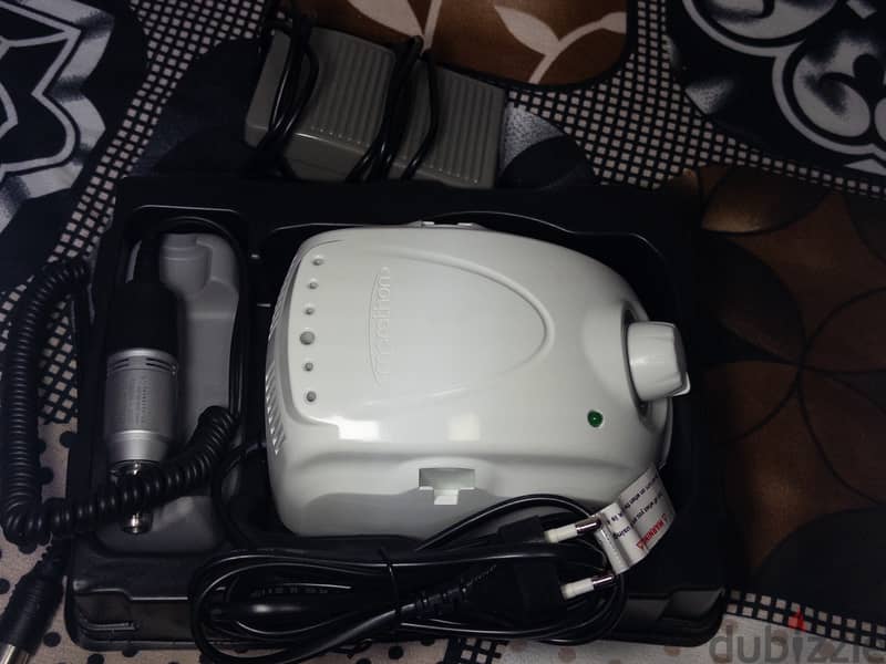 Marathon Micromotor + Apple handpiece + burs 5