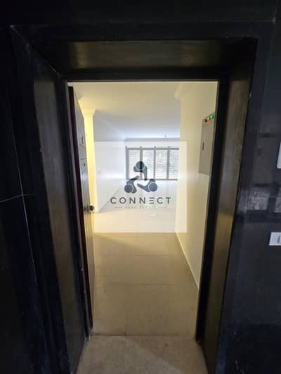 Apartment for rent in Madinaty (New Law contract); unfurnished (kitchen cabinetry included only); ground floor with a private garden