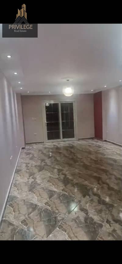 Apartment for rent in Zahra Maadi on 50th Street