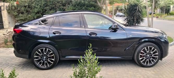 BMW X6 M 40i - 2025