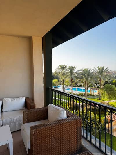 Direct on pool Chalet for sale in Marassi Catania