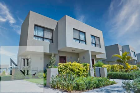**Twin House للبيع في أزها العين السخنة – مرحلة Taurina**  فرصة مميزة لامتلاك Twin House في **كمبوند أزها العين السخنة – مرحلة Taurina**، بموقع مميز