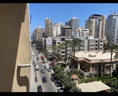 شقة للايجار بشارع الاقبال الرئيسي