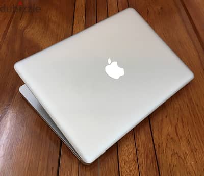 لاب توب Apple MacBook Pro i7 بنفس حالة الجديد