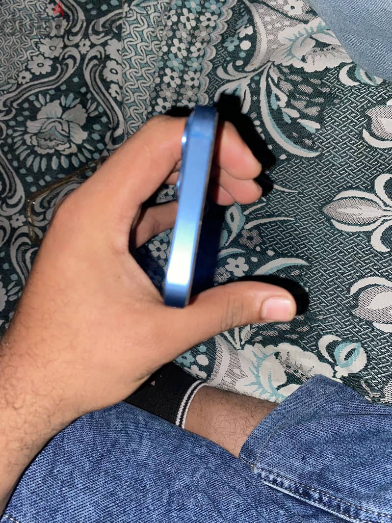 Apple - iPhone 13 3