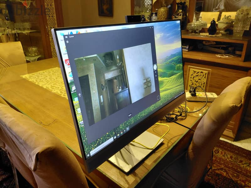 HP elite display 27 inch with camera speaker &  microphone 3
