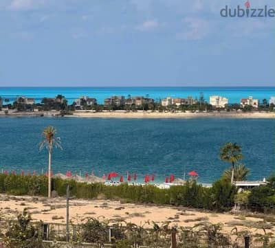 مارينا ٨ بحري امام منطقه الفيلات قريبه من البحيره و البحر