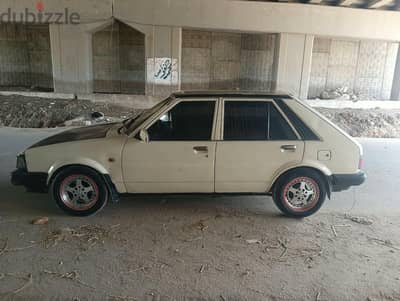 مازدا 323 1981