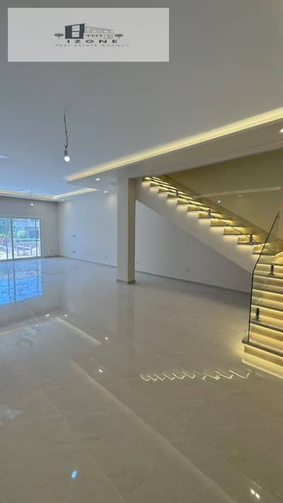 تاون هاوس ايجار بجاردن وروف خاص في ماونتن فيو هايد بارك Mountain View Hyde Park القاهرة الجديدة 275م 4 غرف و5 حمامات أول سكن