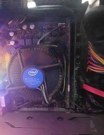 I3-10100F + H410M GIGABYTE