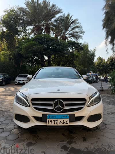 مرسيدس c180 موديل 2018