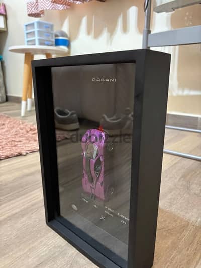 purple car frame