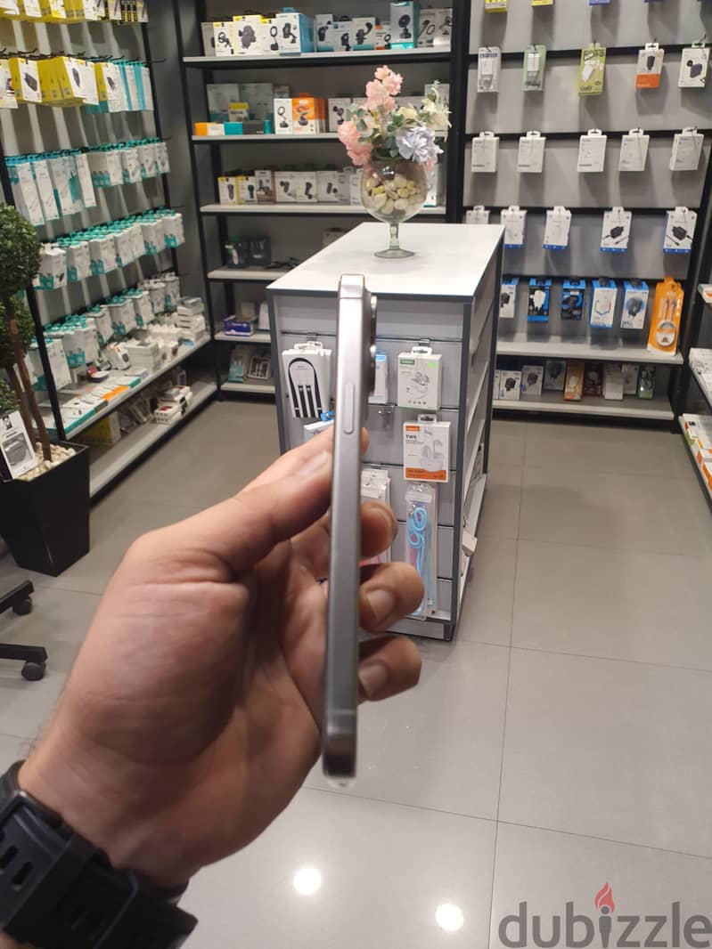 Apple - iPhone 15 Pro Max 2