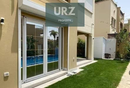 اميز فيلا 3 طوابق+ pool للبيع 12 سنة تقسيط و بخصم 50% برايم لوكيشين  طريق السويس في القاهرة الجديدة  بجوار مدينتي