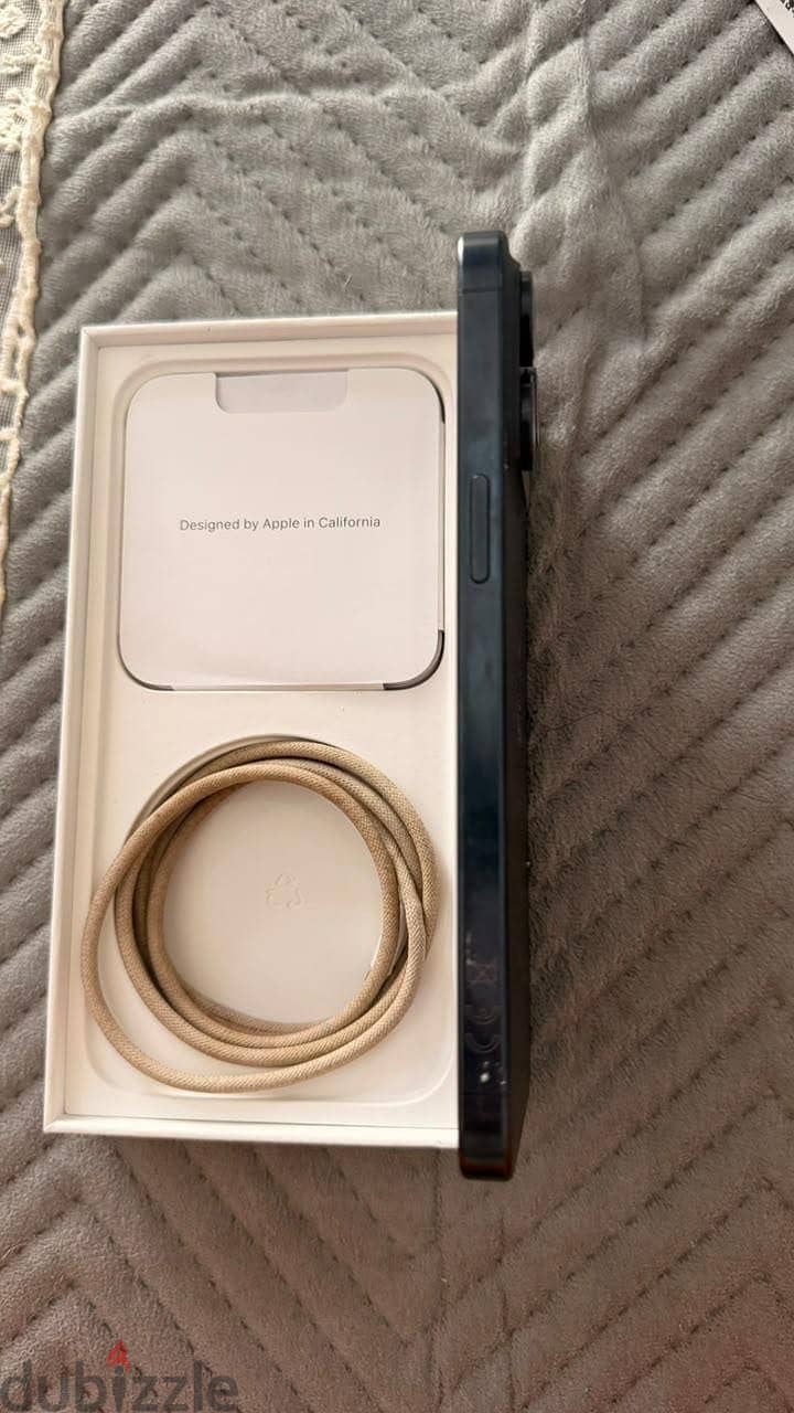 Apple - iPhone 15 Pro Max 3