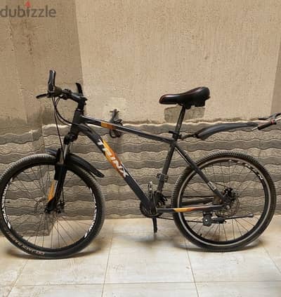 عجله trinx m136
