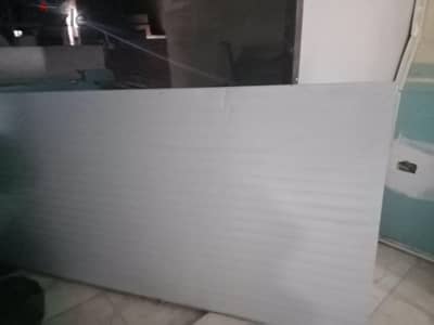 ساندوتش بانل بحاله ممتازه ينفع للحوائط سمك ٤ سم طول ٣ متر لوحين