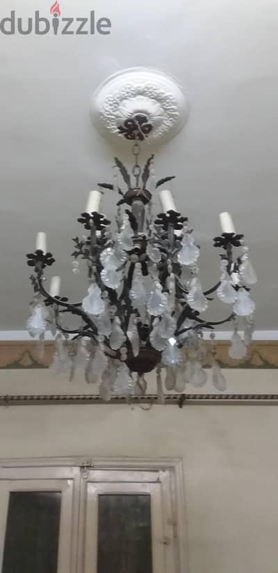كريستال عصفور