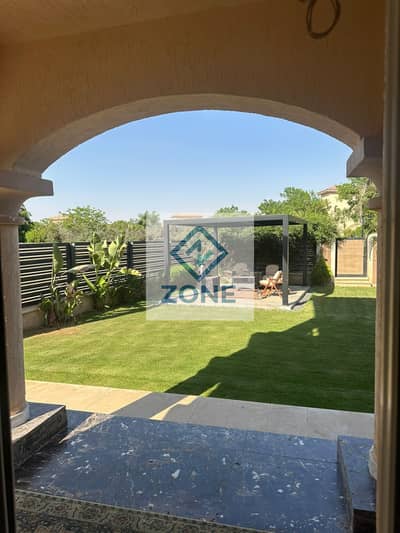 Villa detached for sale in Madinaty, private finishing with furniture and appliances, northern direction with garden view, model G