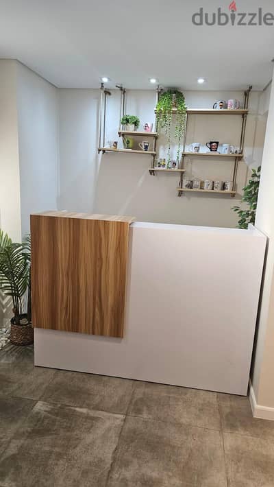 Reception Desk مكتب استقبال