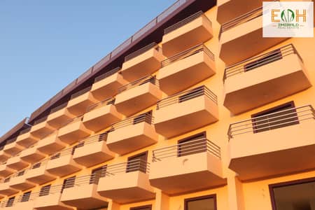 Your balcony overlooks the pool 64m²