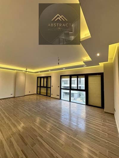 شقة 3 غرف للبيع  تشطيب كامل بالمطبخ والتكييفات 10 دقائق من الكوربة بجوار City Centre Almaza