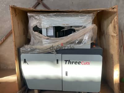 ماكينة لحام ليزر Three cuts  300 watt