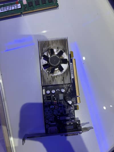 4 Ddr3 4 gb ram and nvidea 1030 graphics card