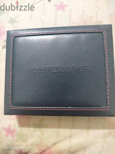 Tommy Hilfiger "Passcase" Bifold Wallet
