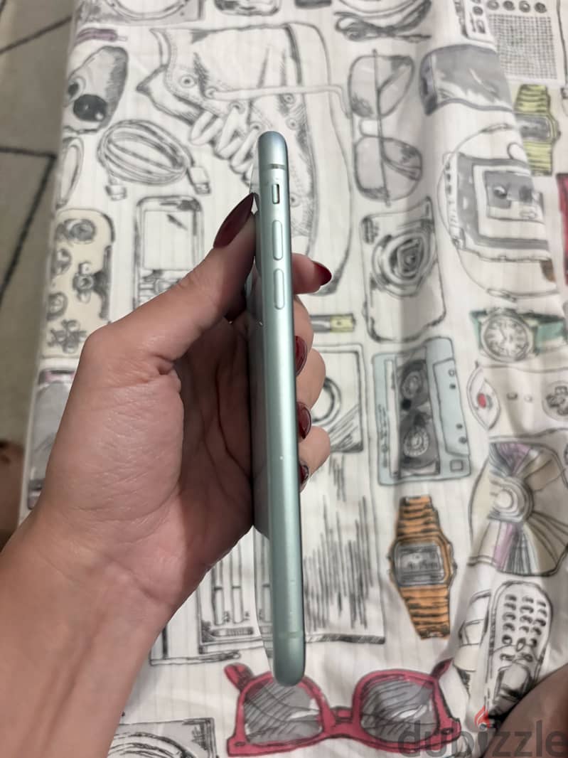 Apple - iPhone 11 3