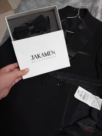jakamen suit