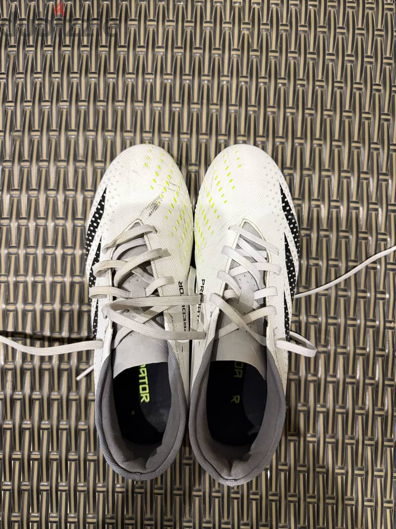 جزمة adidas 2