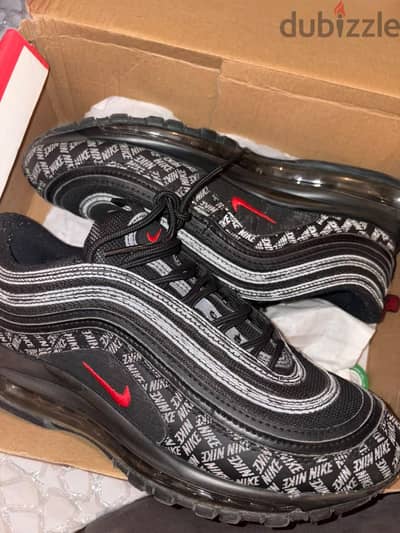 Nike Air Max 97 Original - استخدام خفيف جداً كأنها جديدة بالعلبة