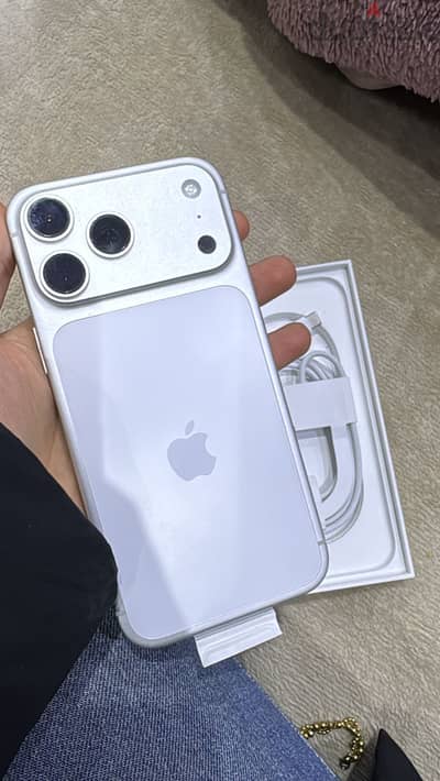 Apple - iPhone 17 Pro Max
