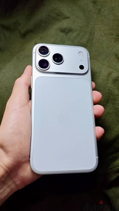 Apple - iPhone 17 Pro Max