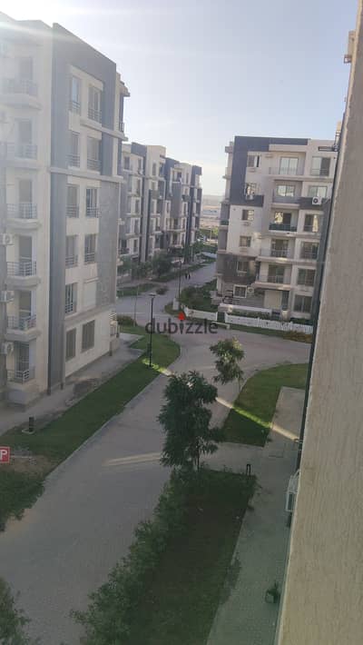 For rent, a 130-meter apartment with a special view in Jannah Compound 2, Sheikh Zayed