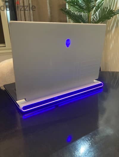X15 R2 Alienware Dell