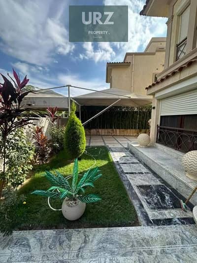 With 2,400,000 down payment and payment plans up to 12 years own villa for sale in compound linking Fifth Settlement and Mostakbal City next Privado