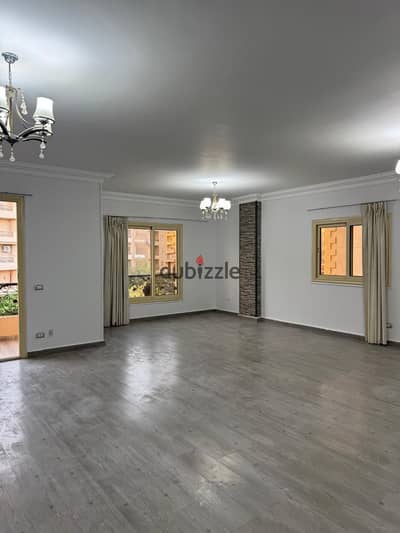 شقة ايجار في النرجس عمارات ، 260 م ، دور ثاني - اسانسير ، جراج خاص ، إنترنت ،غاز طبيعي ، امكانية الايجار بالتكييفات