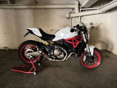 Ducati Monster 821