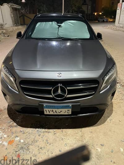 Mercedes-Benz GLA 200 2016