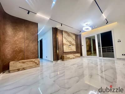 شقه للبيع كاش بمدينتي 103 متر في ال B6