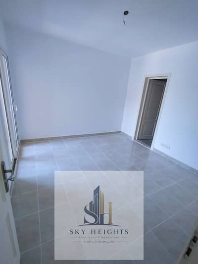 Apartment for rent (standard contract) in the New 7th District of Al Rehab 2—"Smart Model"—with an area of ​​89 sqm. It features a layout of 2 bedroom