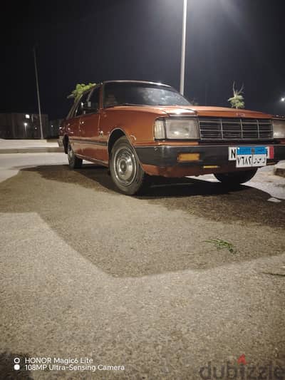 Nissan Datsun 1982