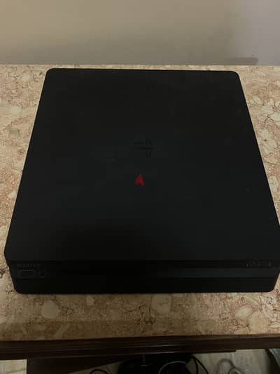 PS4 slime مستعمل بس نضيف جدا